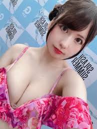 Alice Kisaki ดาวเอวีสุดฮอตกับอีกมุมหนึ่งในชีวิต ที่ไม่ได้มีดีแค่ในหนังผู้ใหญ่